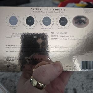 New Stackable Magnetoc Eye Shadows 4